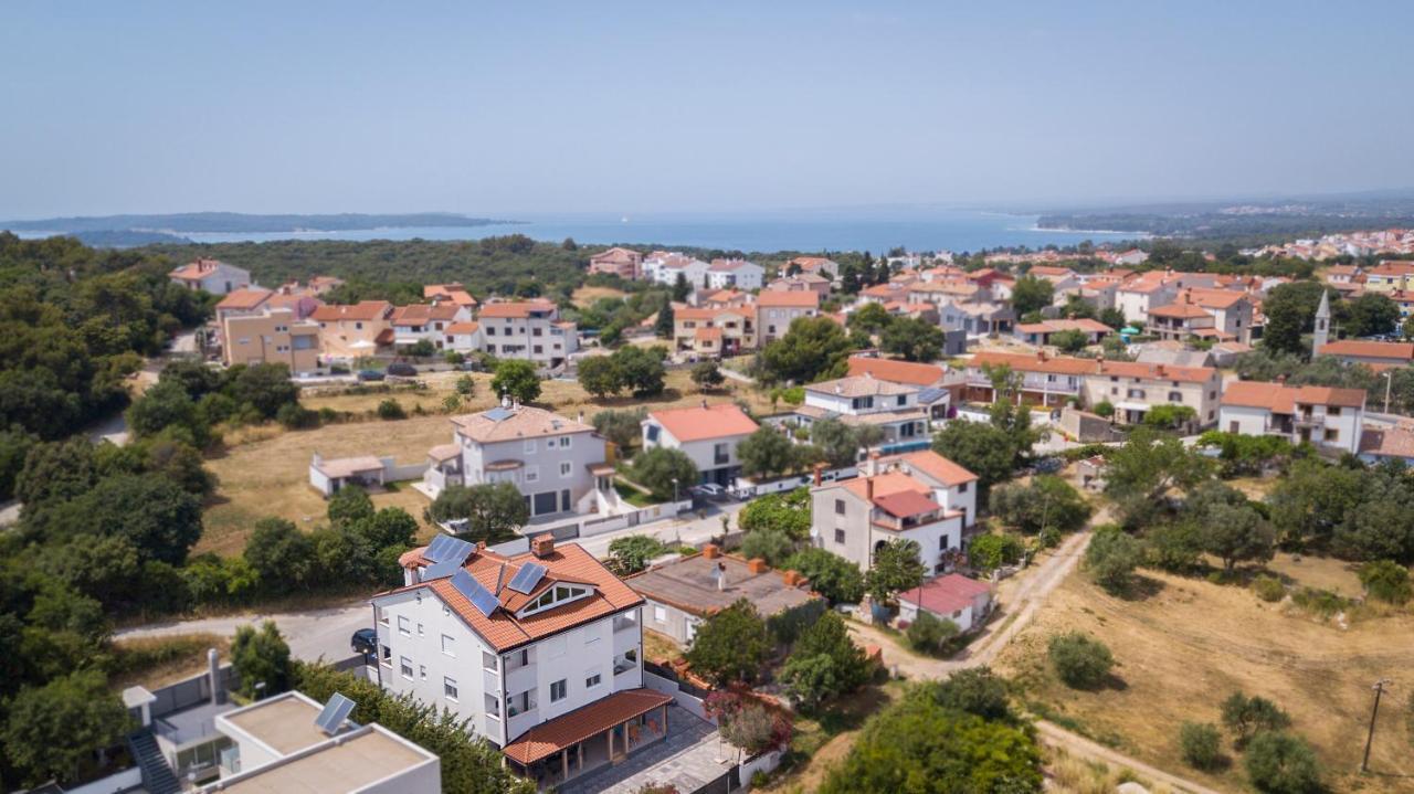 Apartments Adriana Pula Zewnętrze zdjęcie