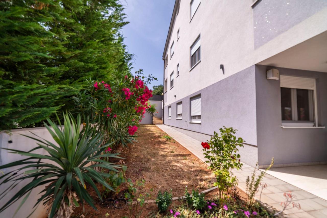 Apartments Adriana Pula Zewnętrze zdjęcie