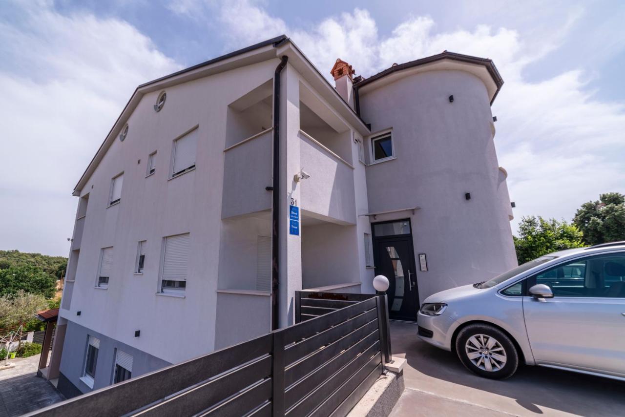 Apartments Adriana Pula Zewnętrze zdjęcie