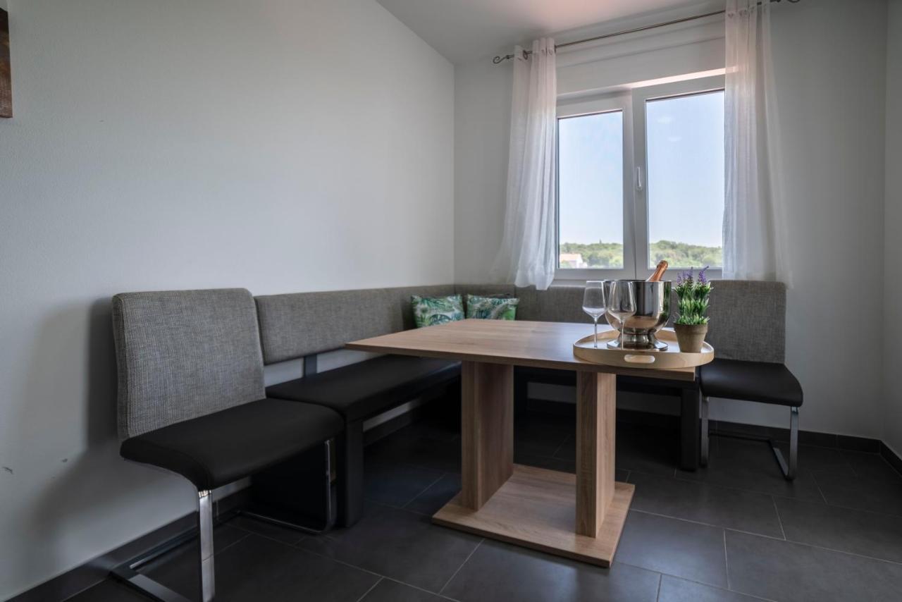 Apartments Adriana Pula Zewnętrze zdjęcie