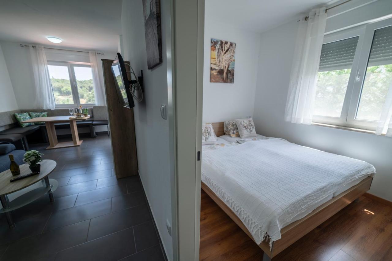 Apartments Adriana Pula Zewnętrze zdjęcie