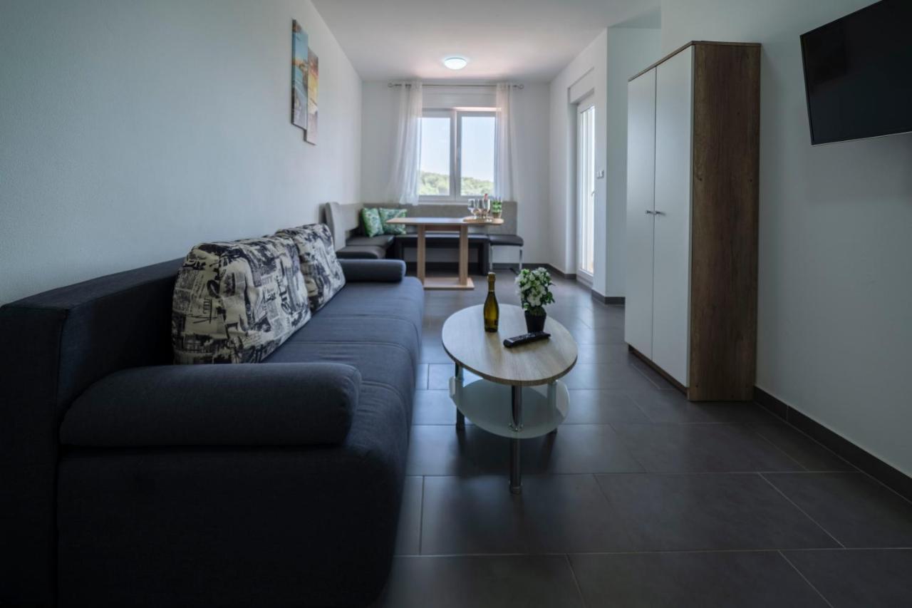 Apartments Adriana Pula Zewnętrze zdjęcie